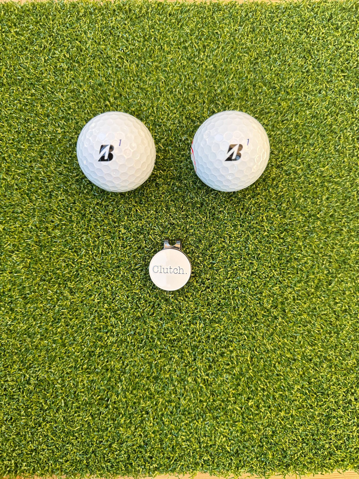Clutch Golf Company Ball Marker w Hat Clip x Clutch.